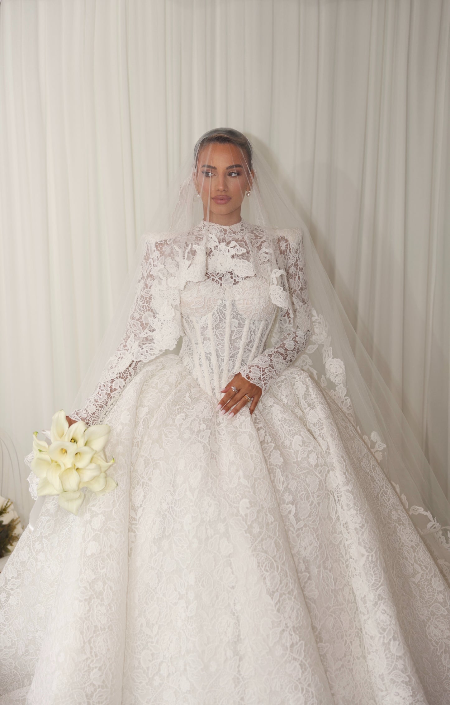 Esmerèe - High Neck Lace Bridal Dress