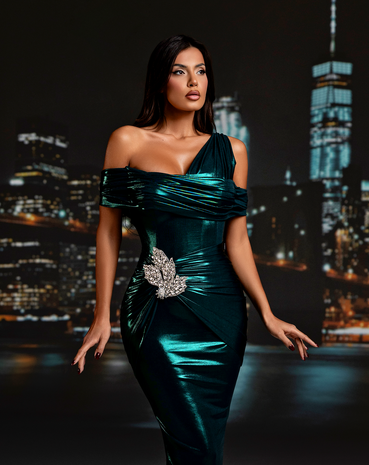 Delora - Fitted dress with leaf embellishments