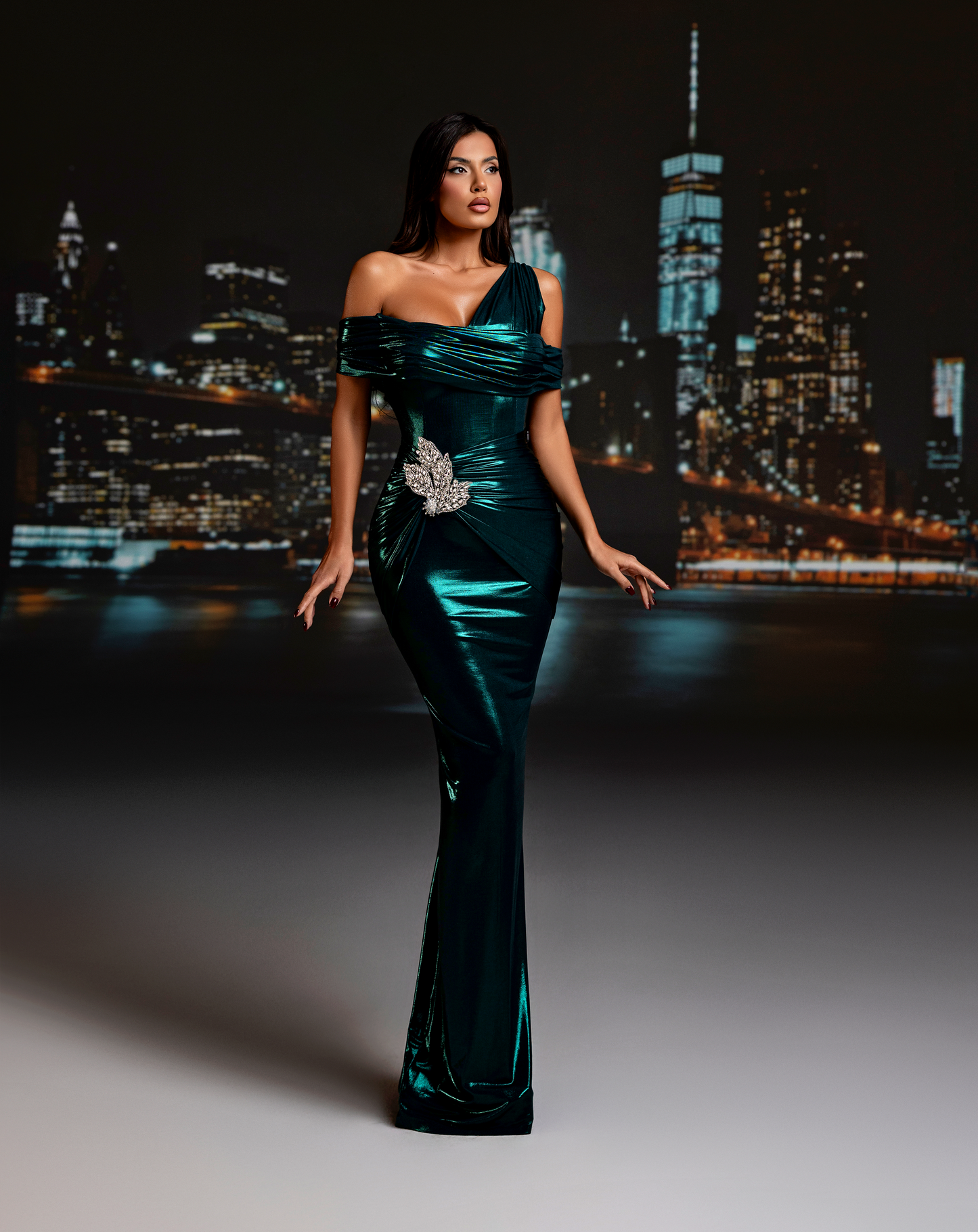 Delora - Fitted dress with leaf embellishments