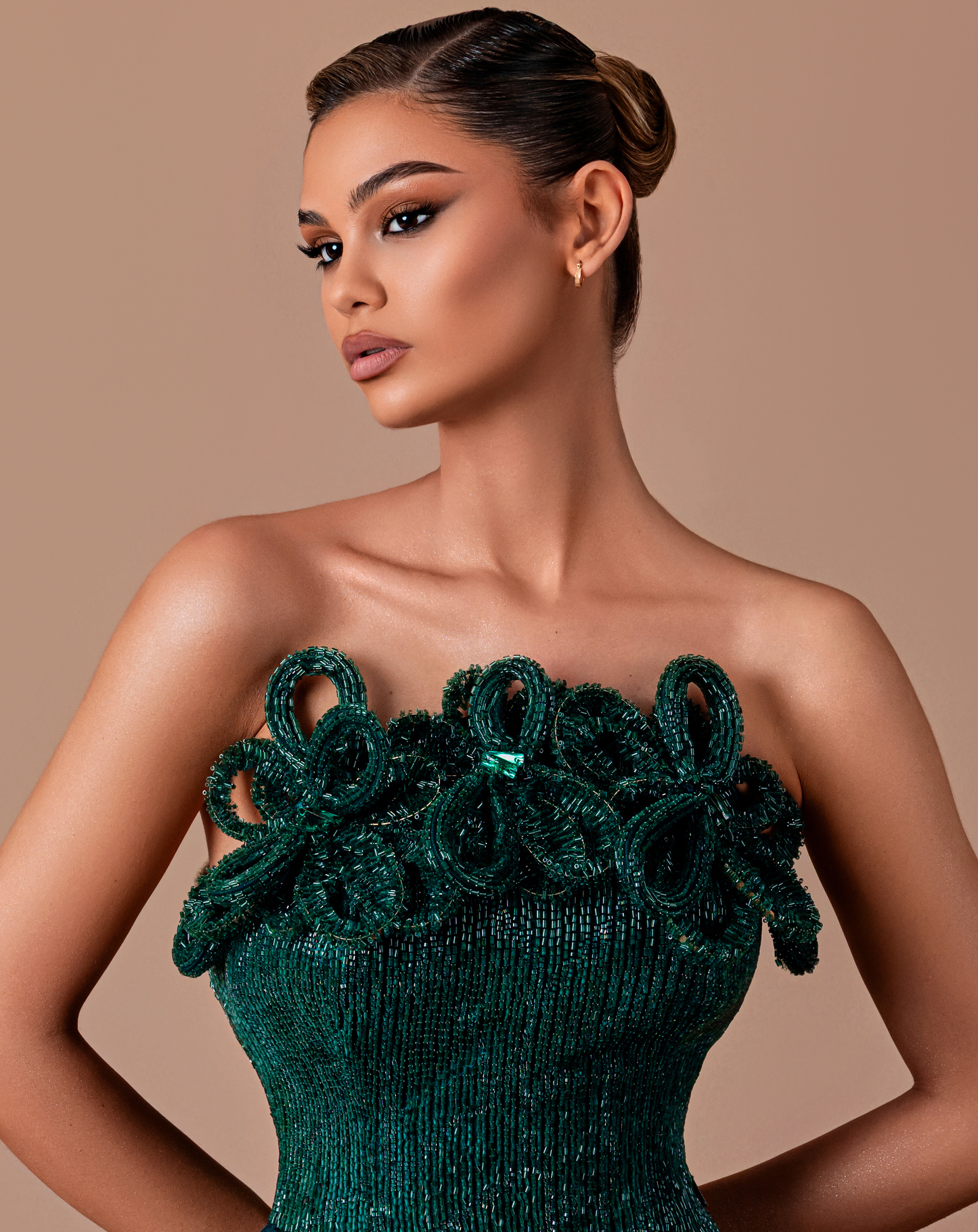 Felysa - Strapless Dress with ruched details