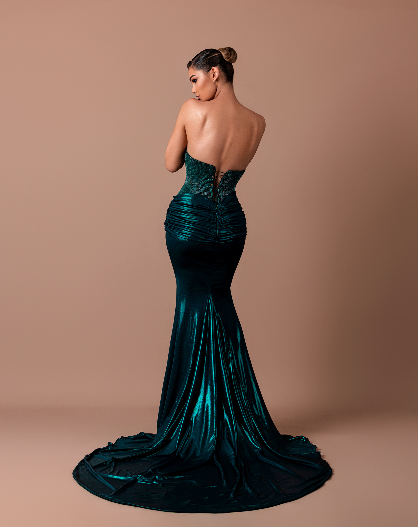 Felysa - Strapless Dress with ruched details