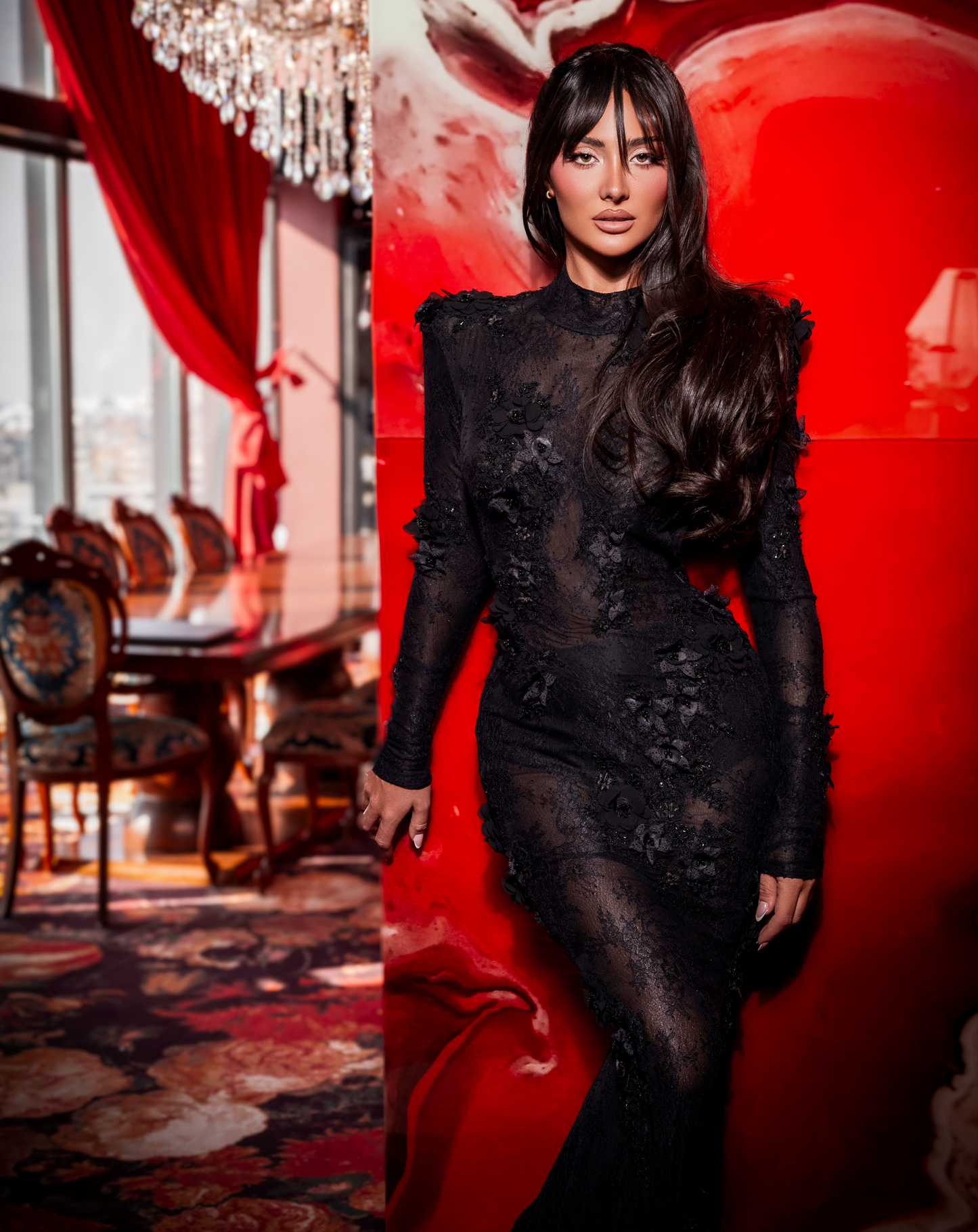 Selene - Backless dress with floral details