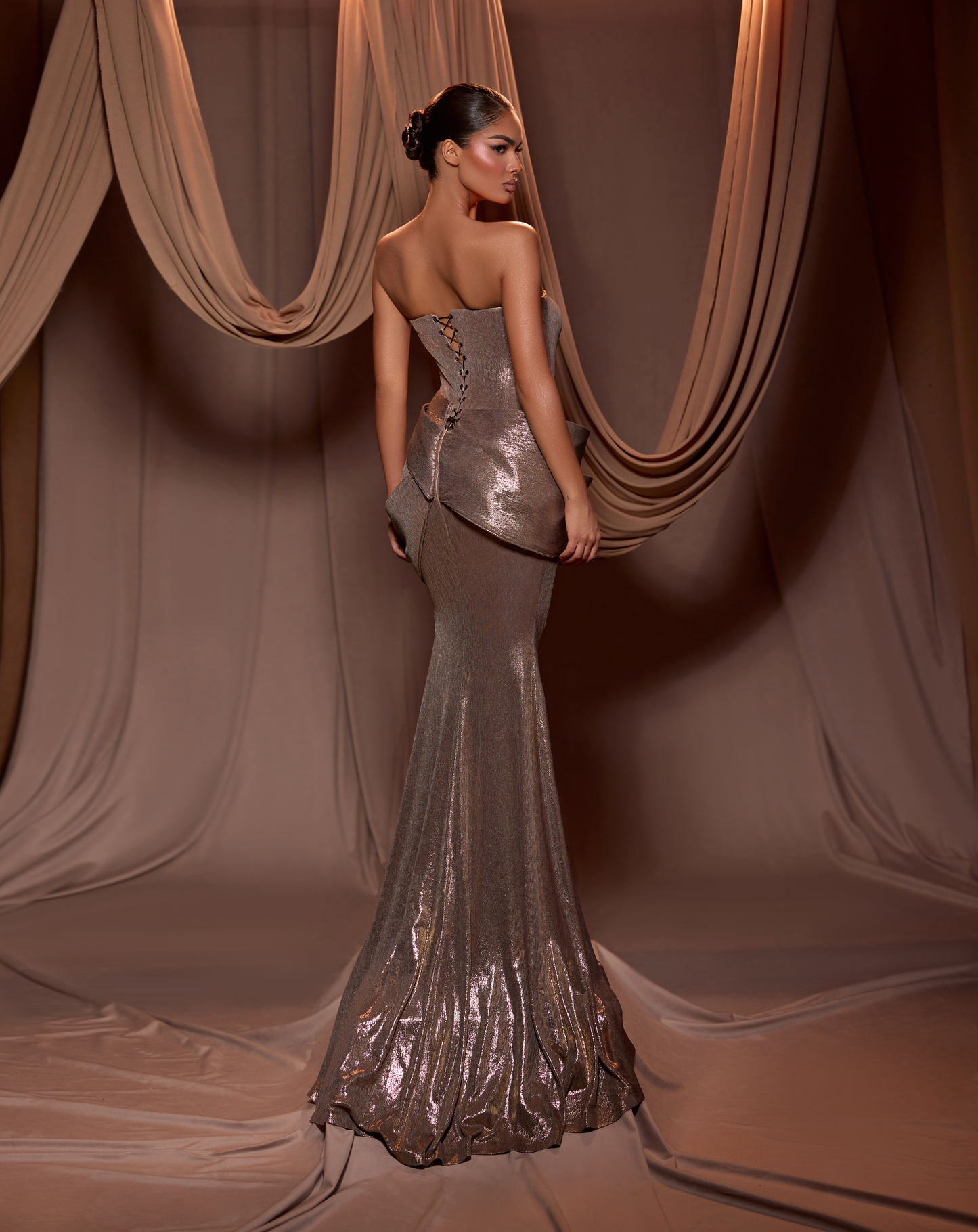 Linvy - Gold Radiance Dress