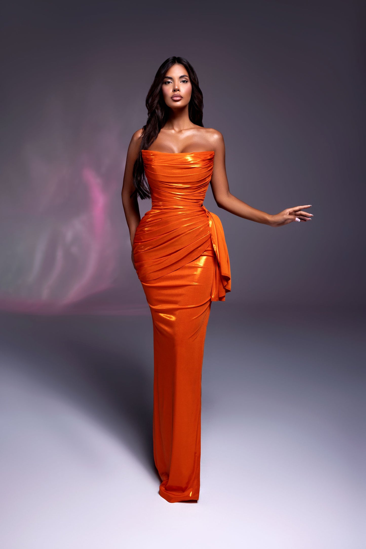 Elorie - Strapless dress with ruched detailing