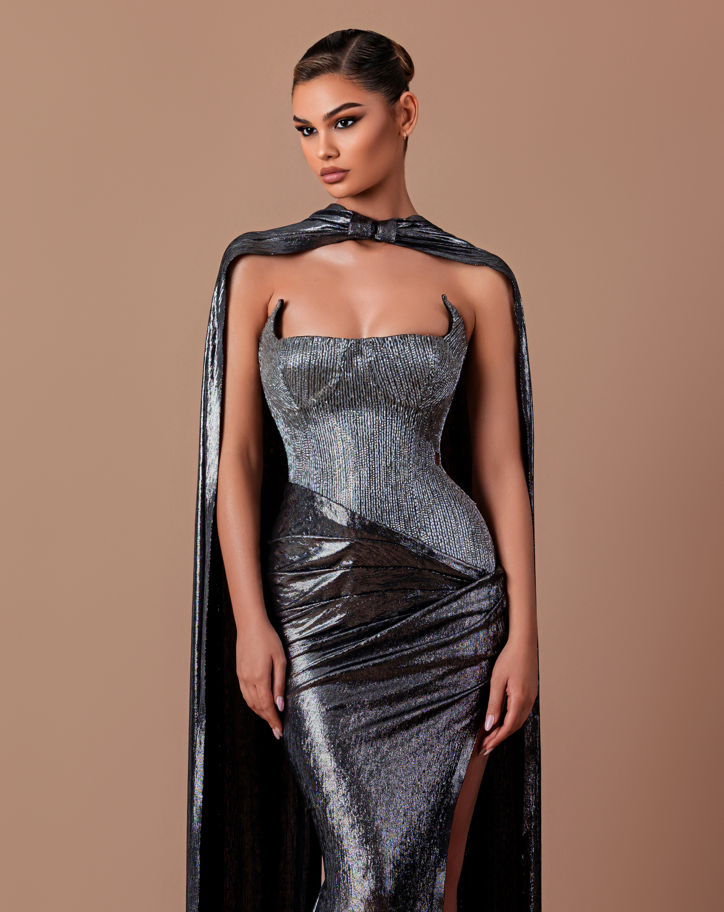 Lusia - Strapless dress with cape attachment