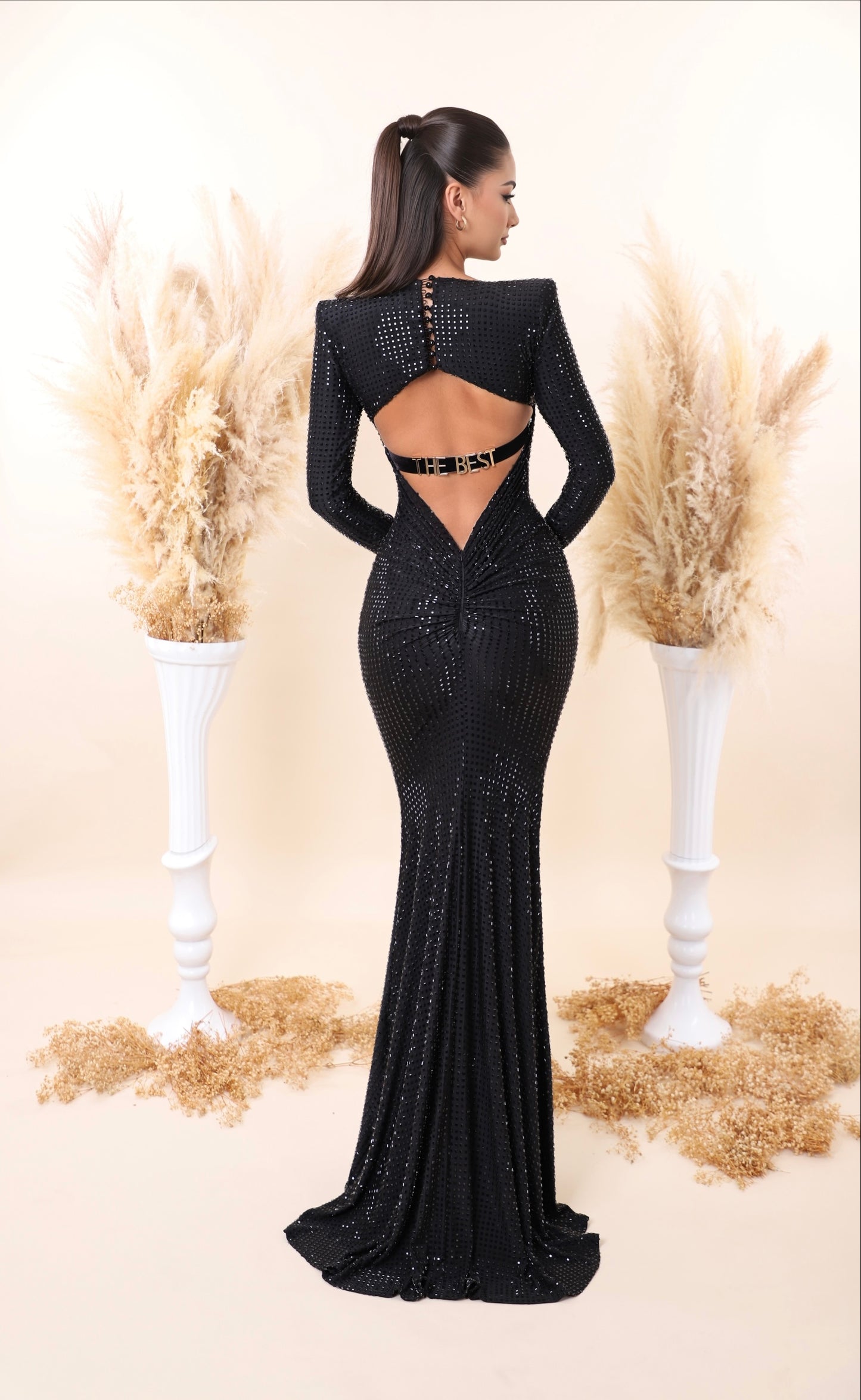 NYXARA with tail - Long dress featuring "THE BEST" on the back