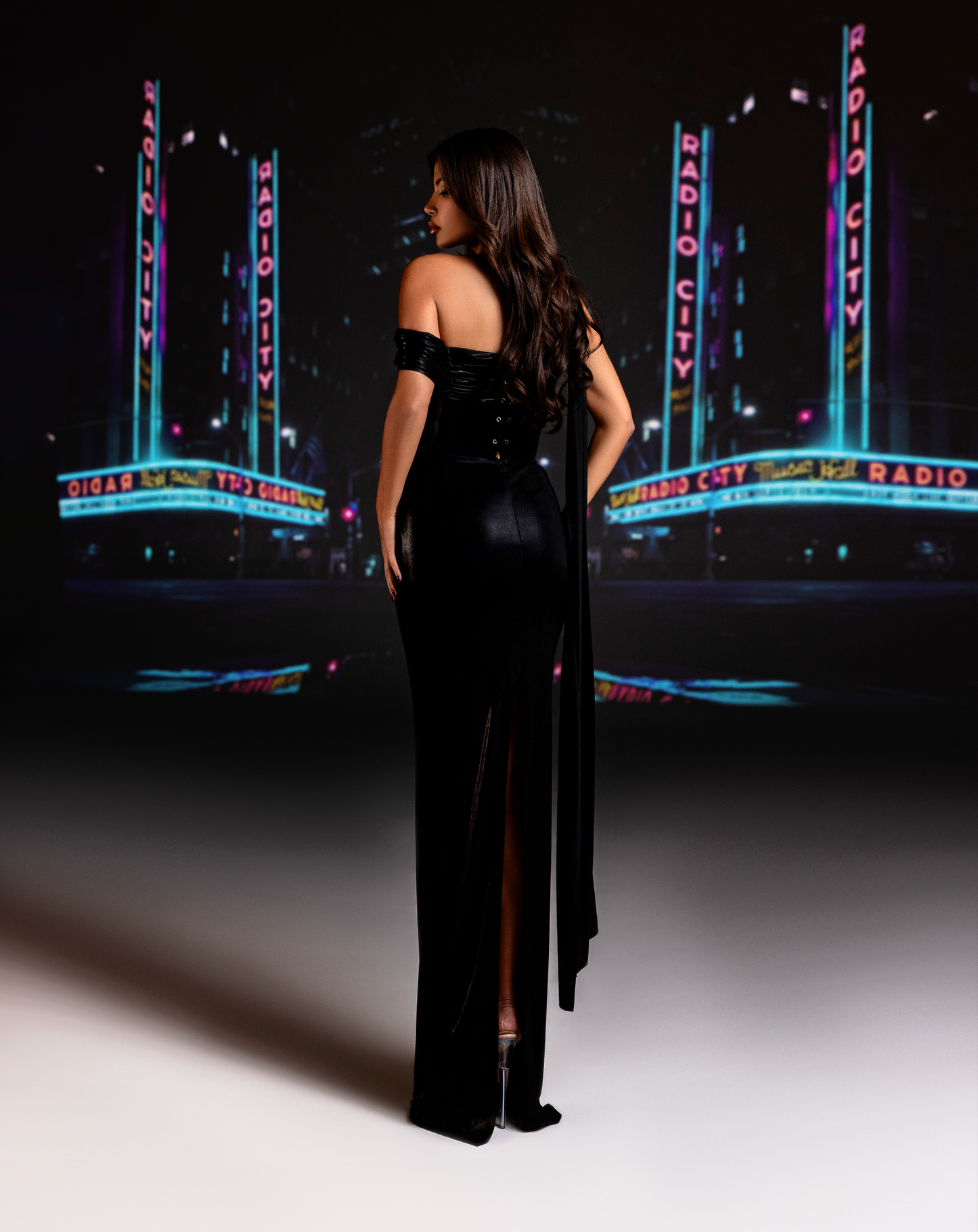 Loana - Fitted dress with side cape