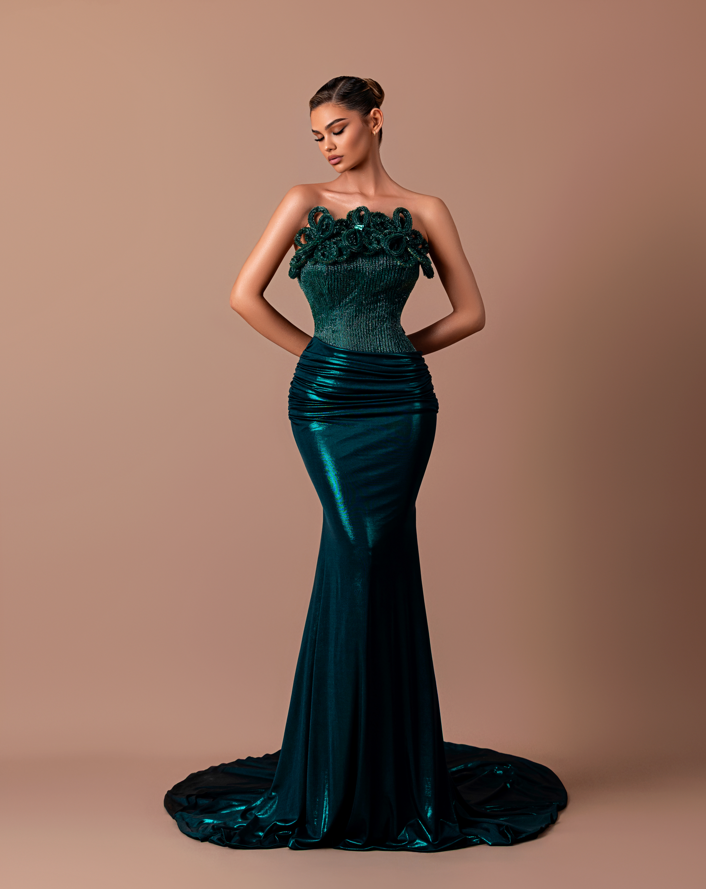 Felysa - Strapless Dress with ruched details