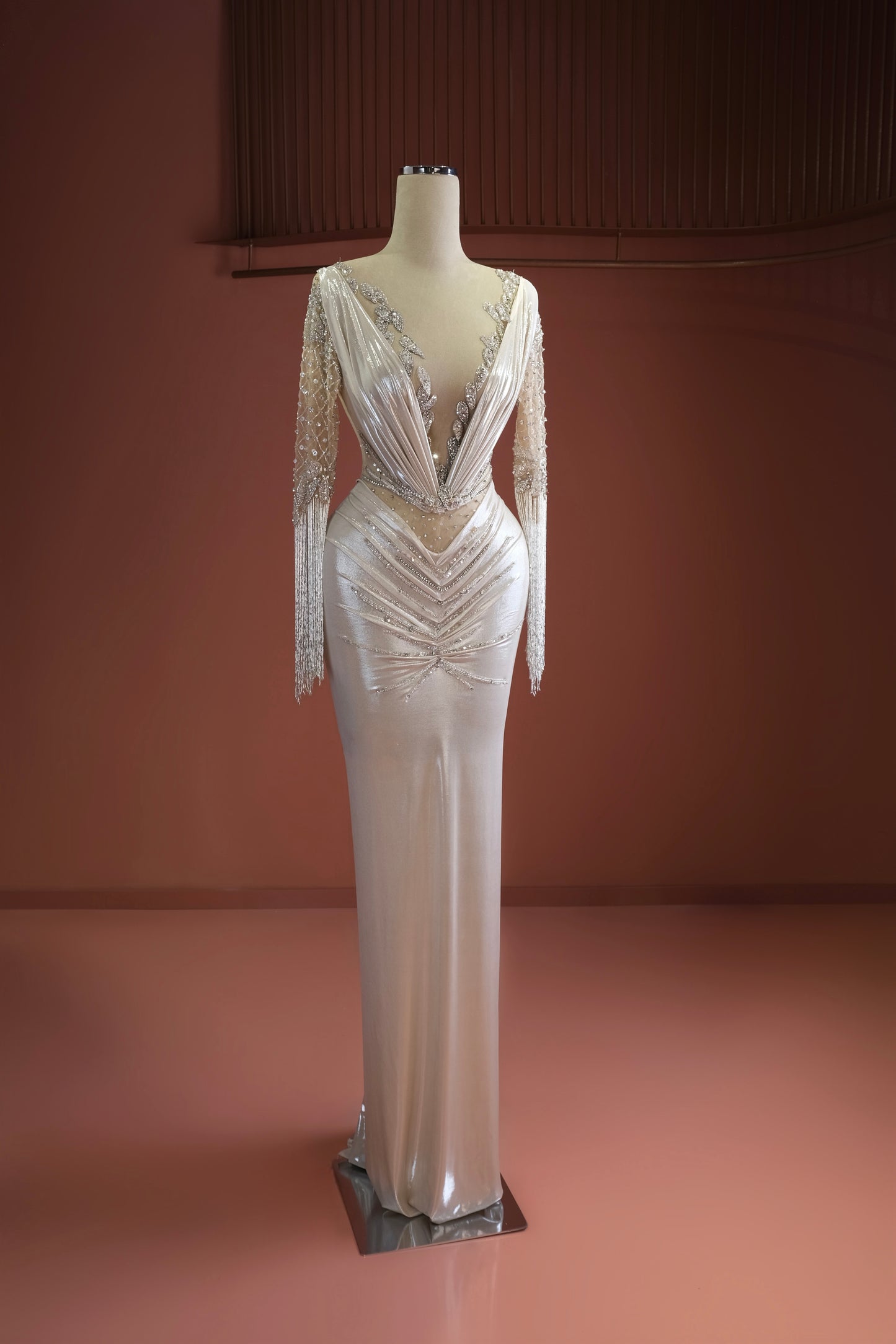 Dorothee - Fringed V-Cut Leaf Dress