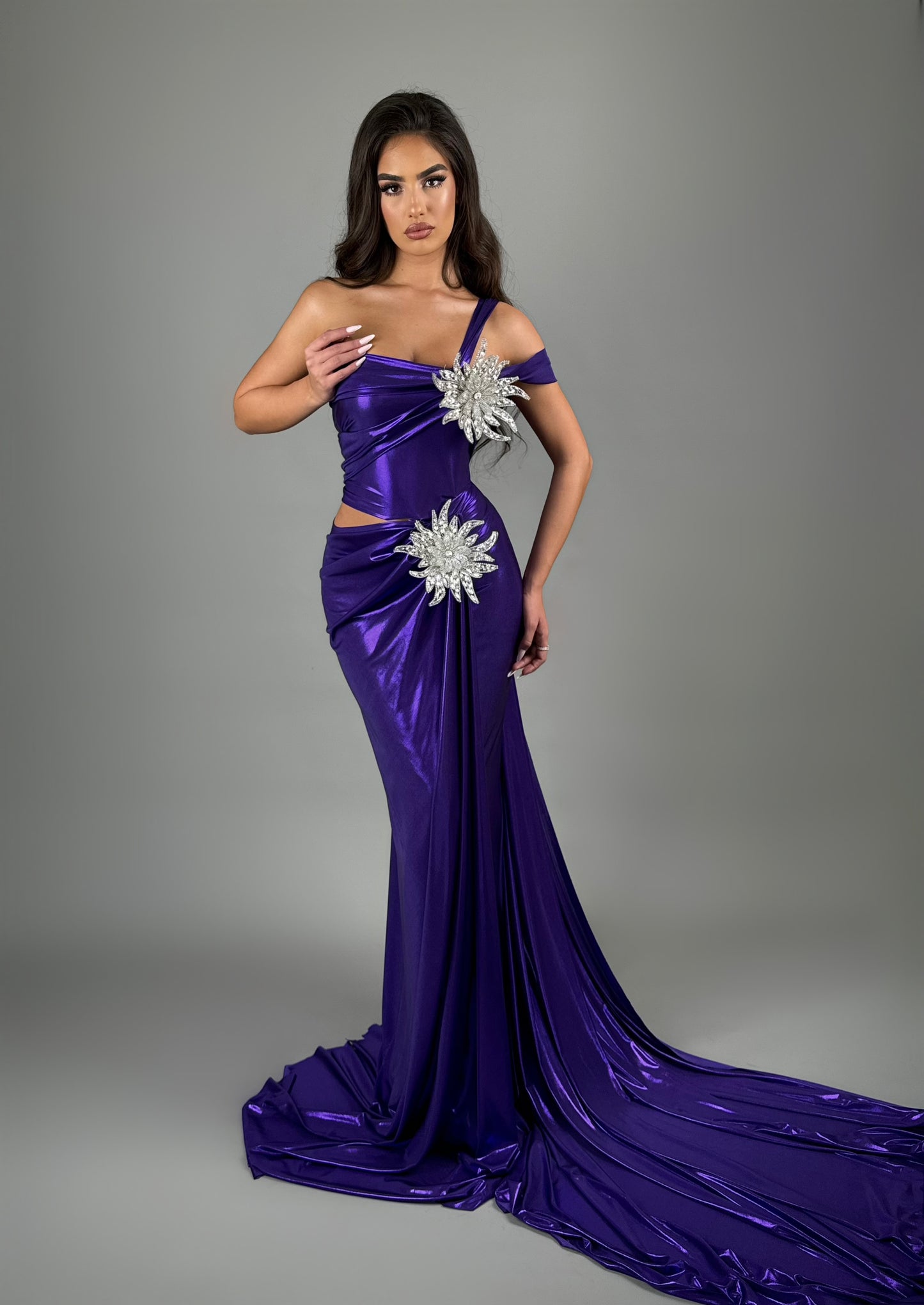 Daría - Draped Long Dress with Floral Brooches