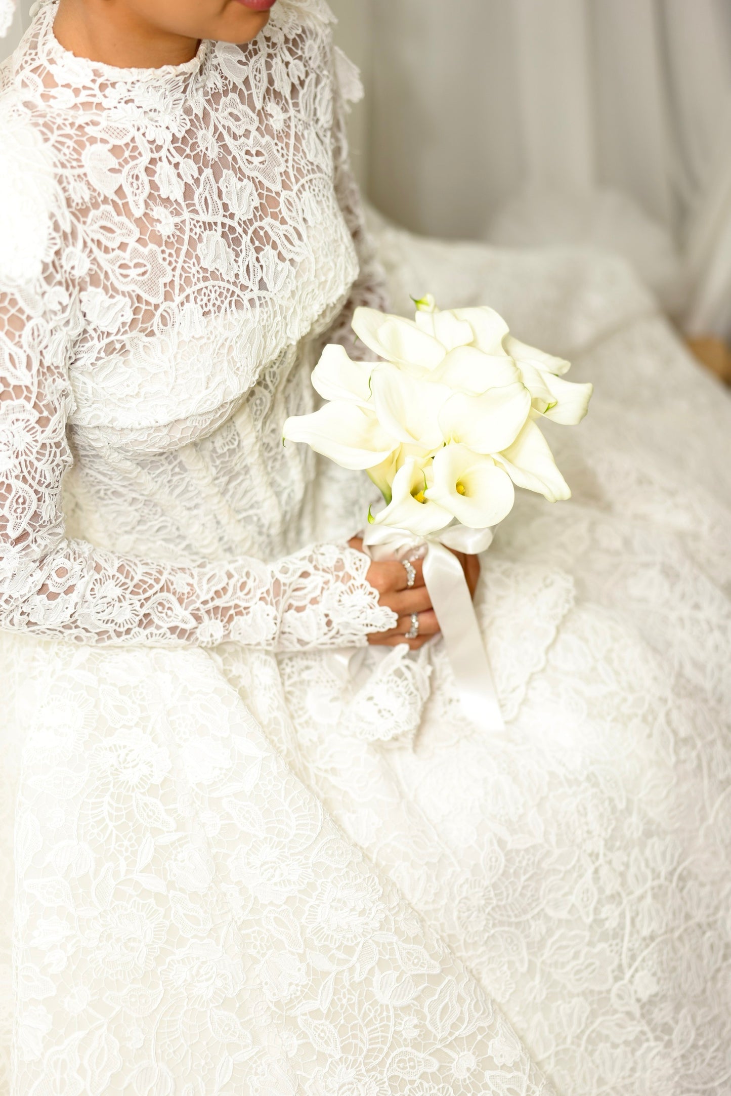 Esmerèe - High Neck Lace Bridal Dress