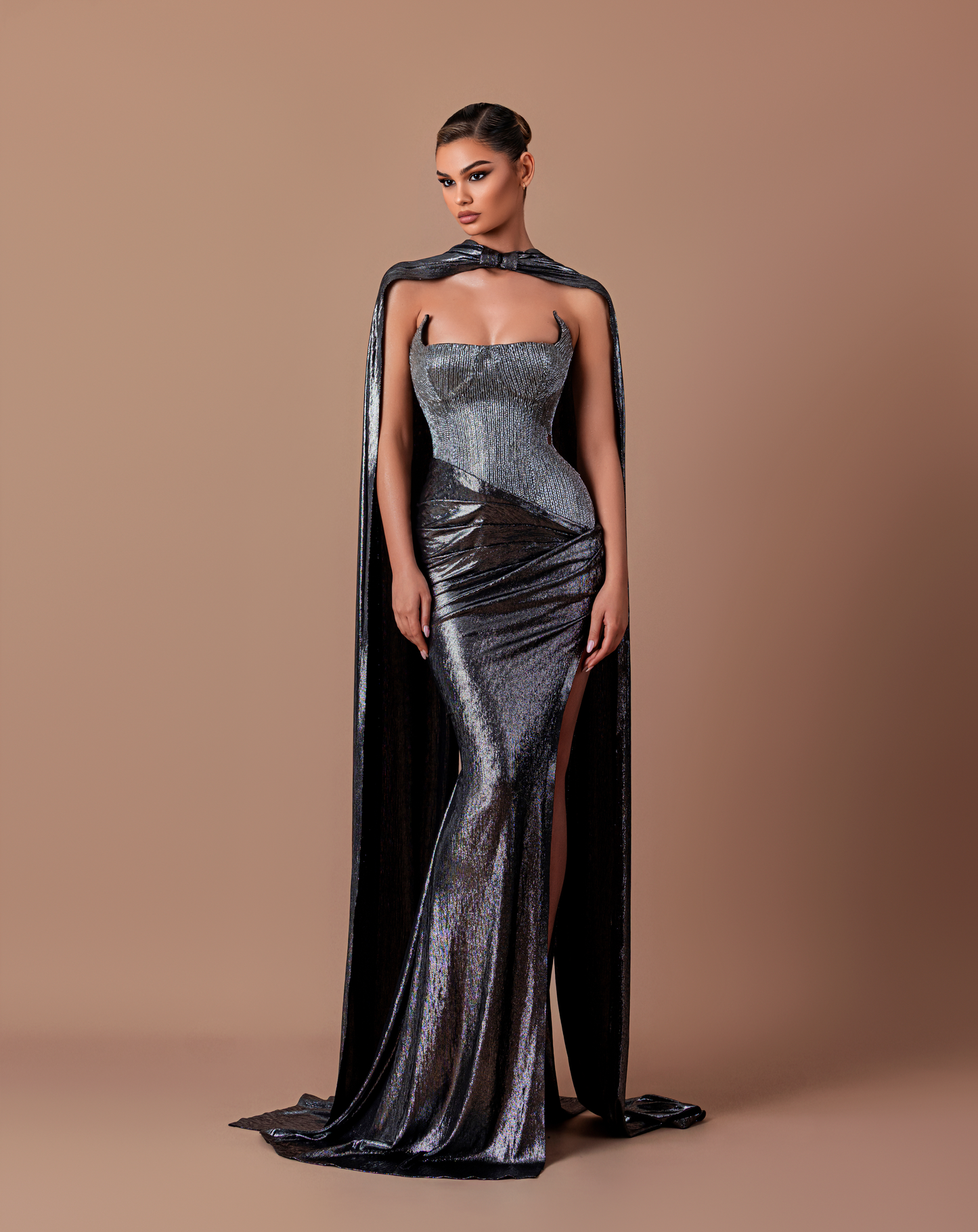 Lusia - Strapless dress with cape attachment