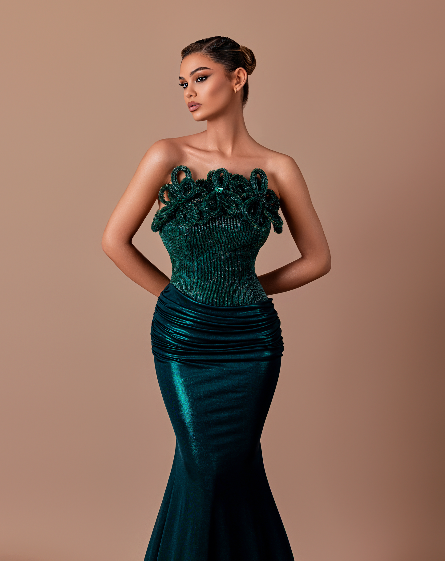 Felysa - Strapless Dress with ruched details