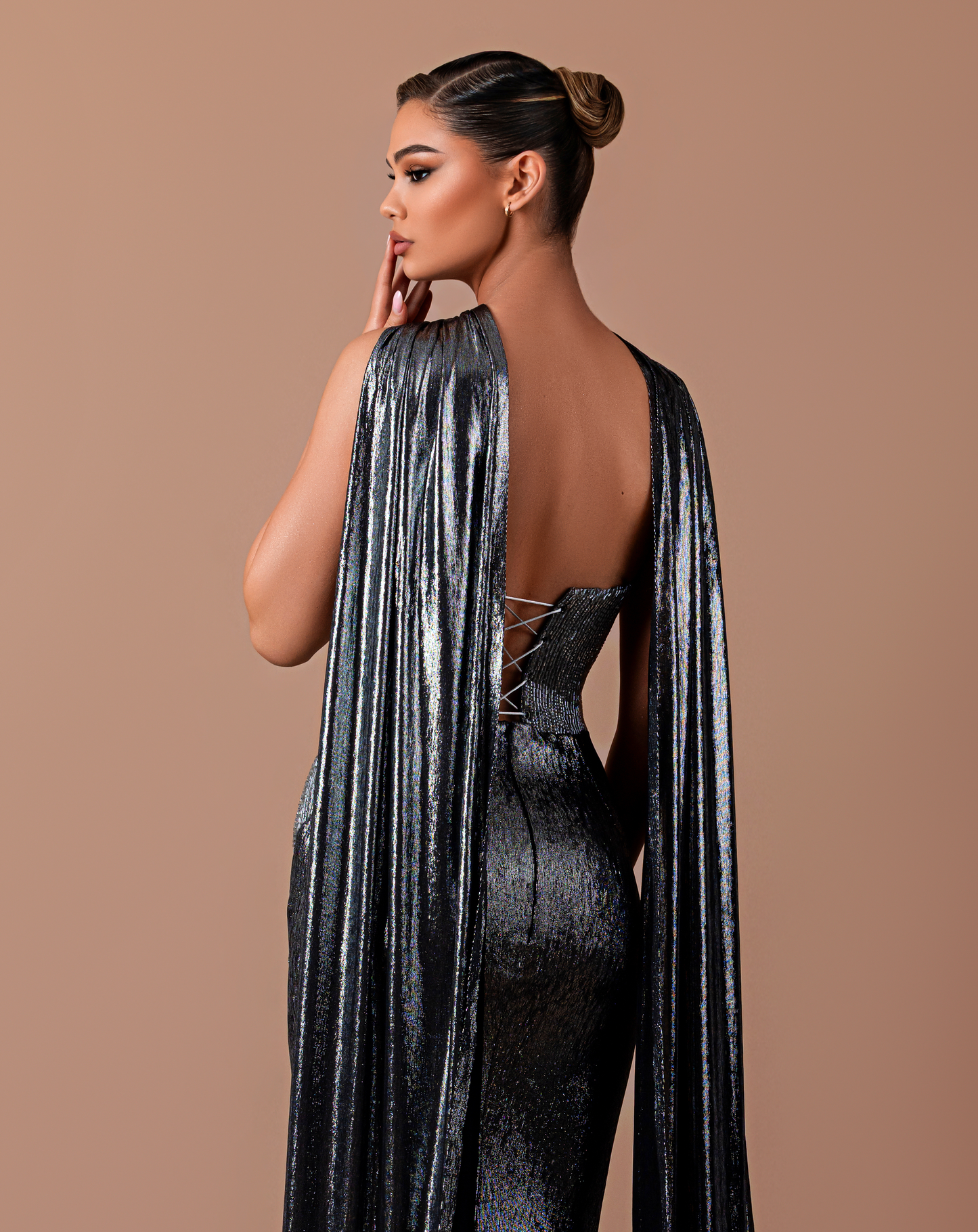 Lusia - Strapless dress with cape attachment