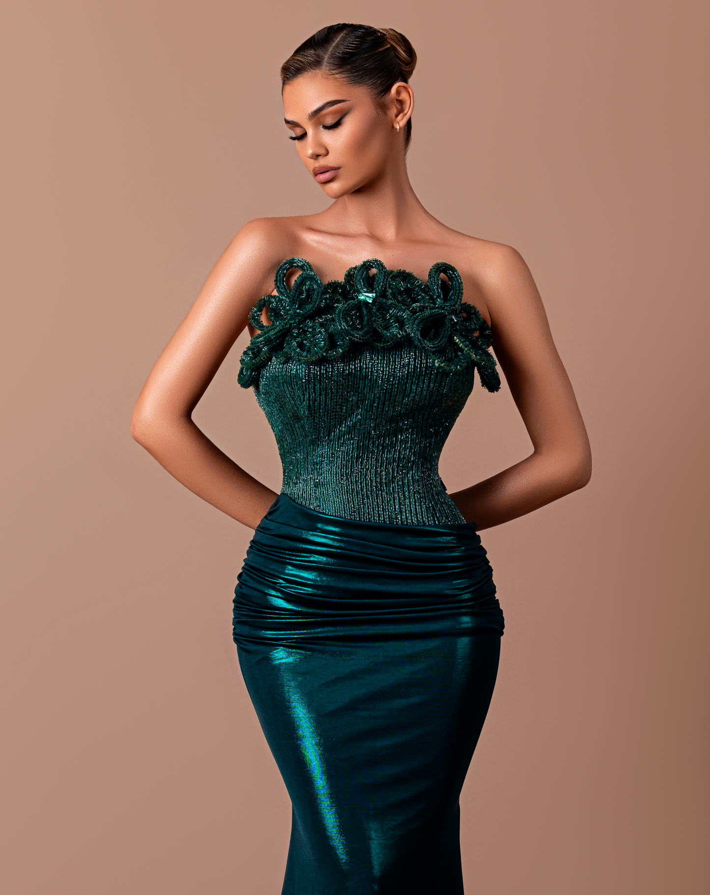 Felysa - Strapless Dress with ruched details