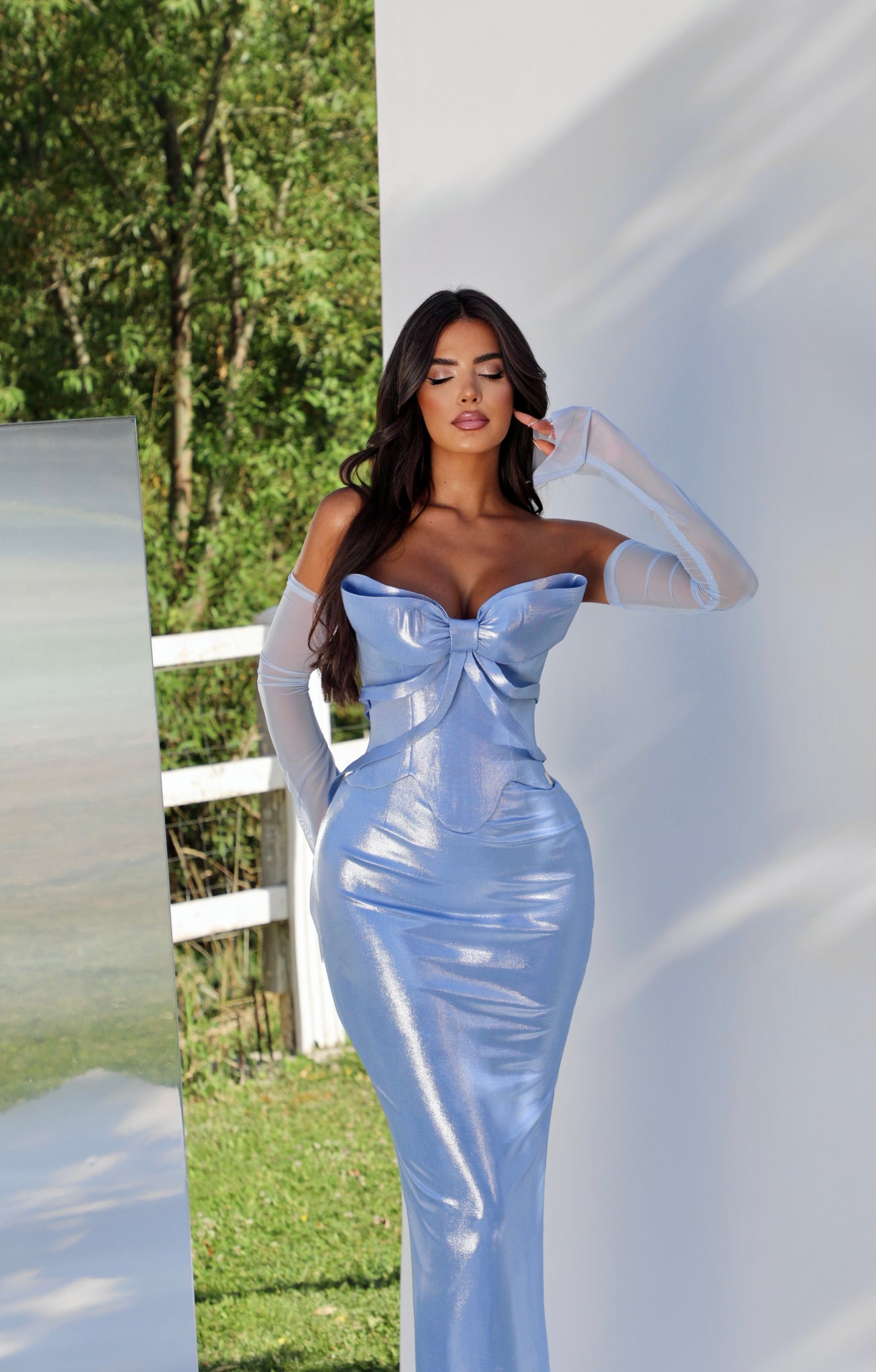 Evaya - Off Shoulder Metallic Bow Dress
