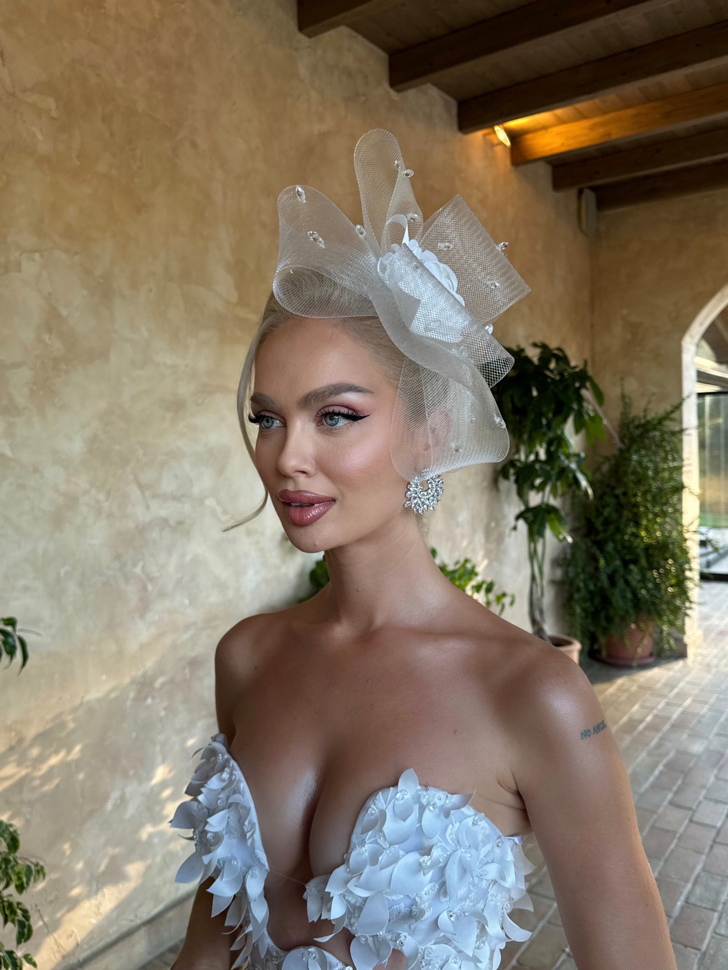 Mesh Bow & Floral Veil Fascinator