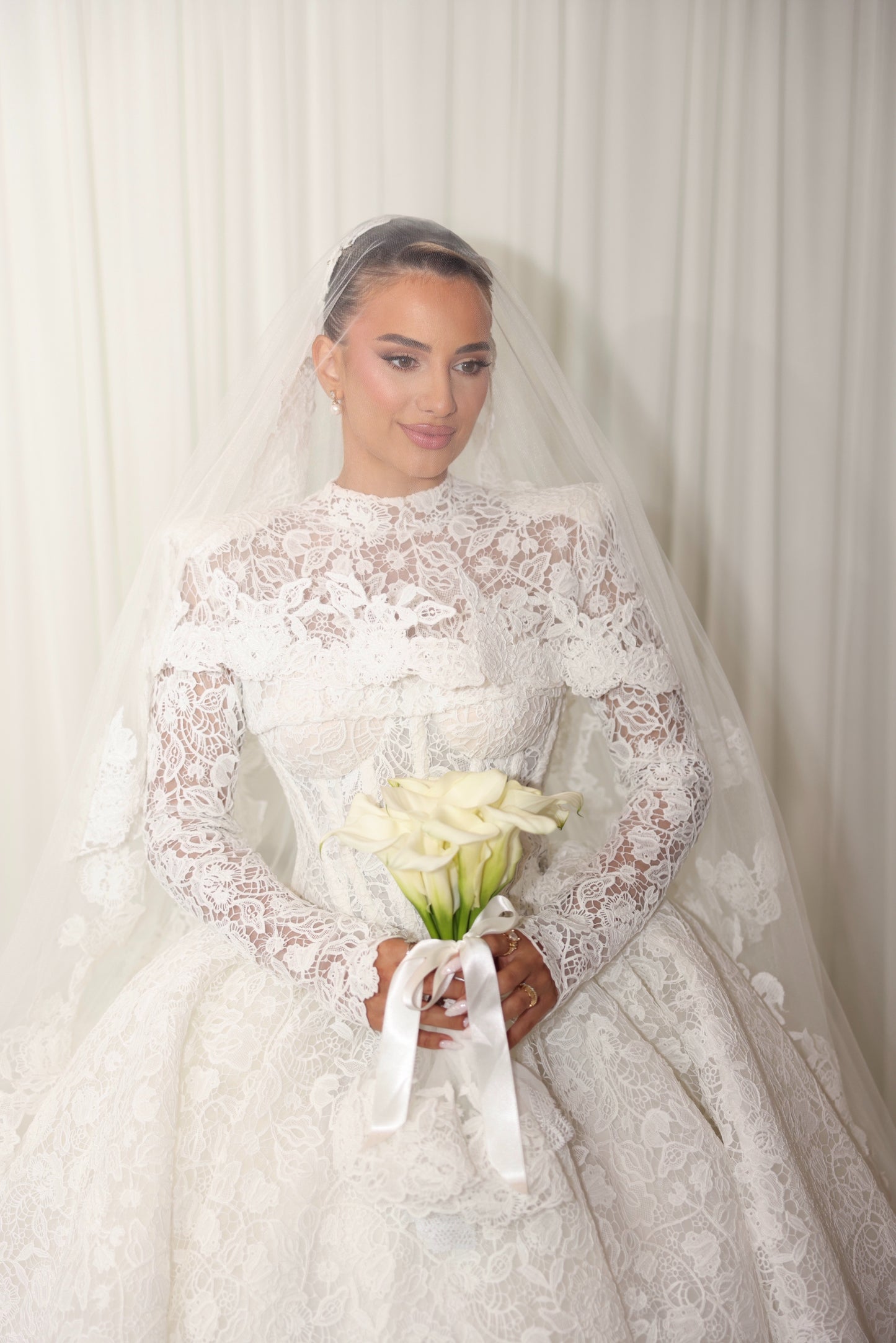 Esmerèe - High Neck Lace Bridal Dress