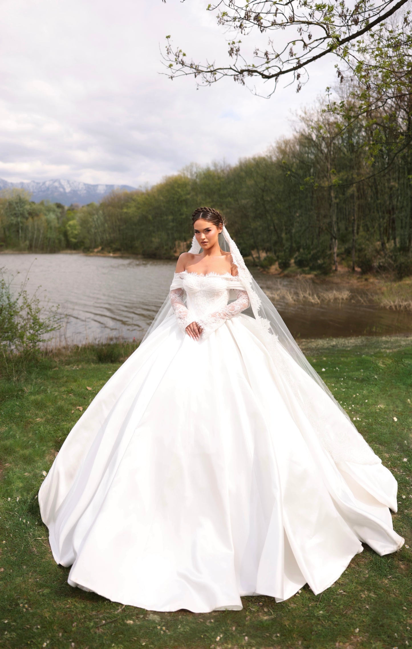 SIRIUS - Off-Shoulder Structured Bridal Ball Gown