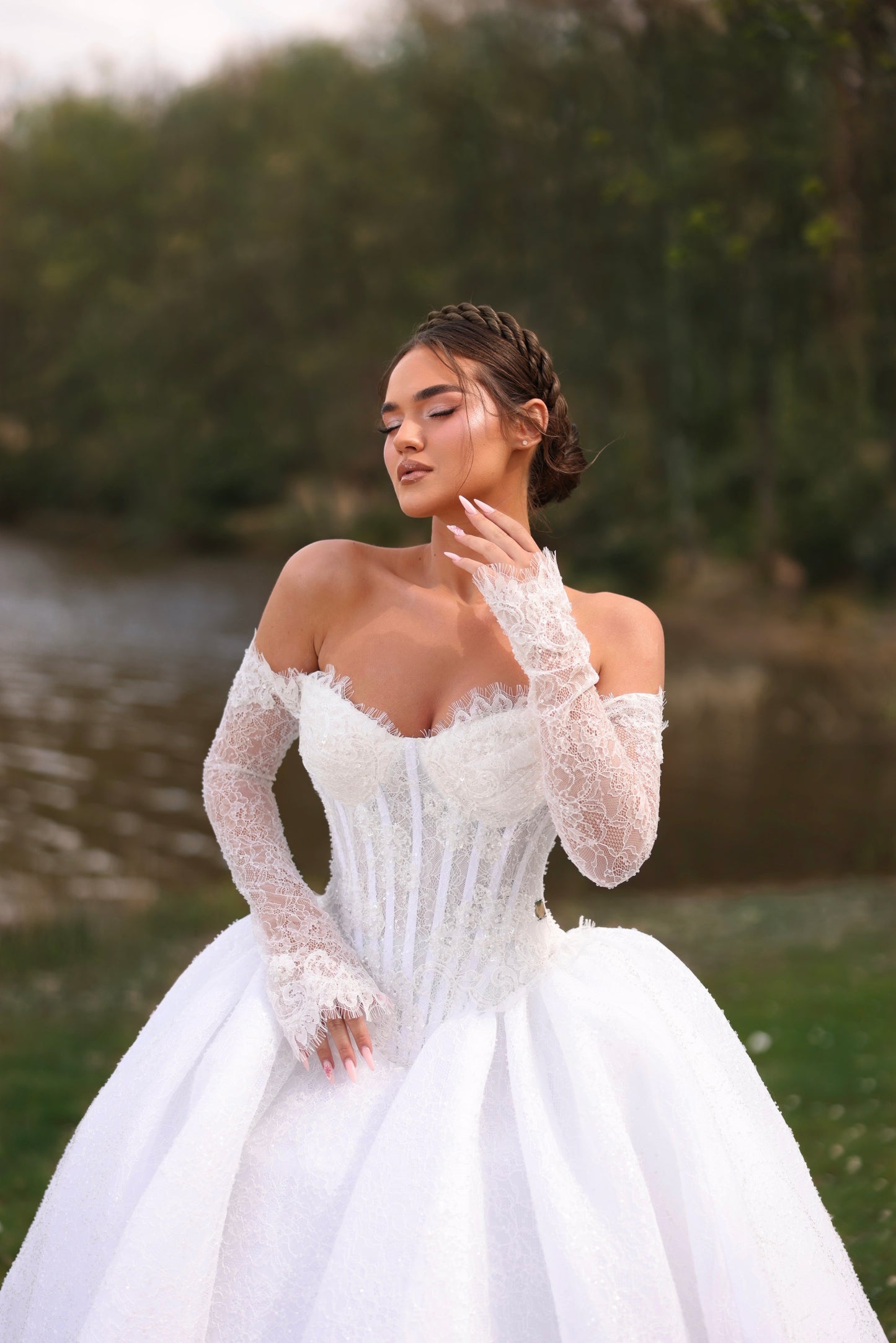 RICH - Structured Corset Bridal Ball Gown