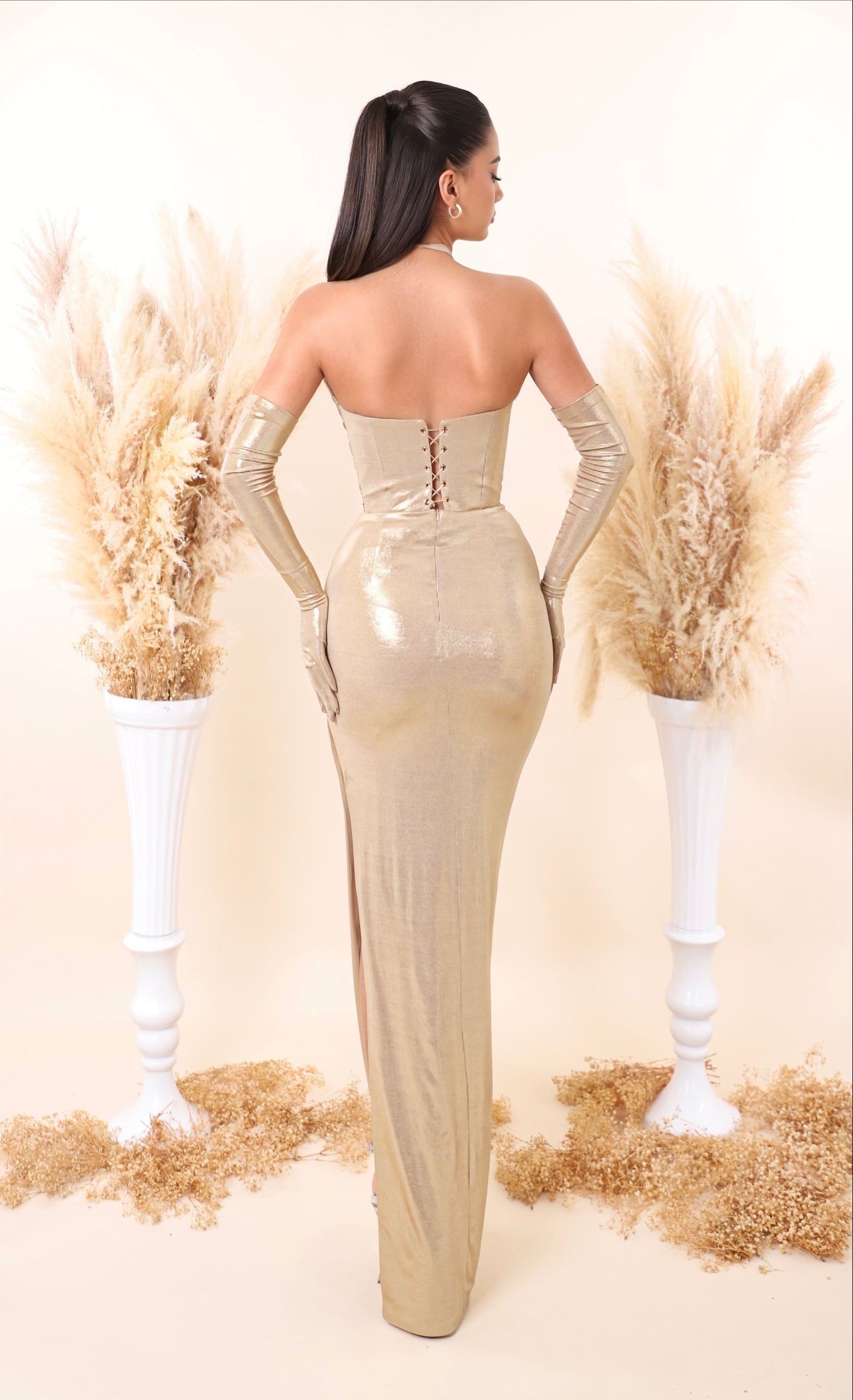 Ela - Strapless dress with ruched bodice