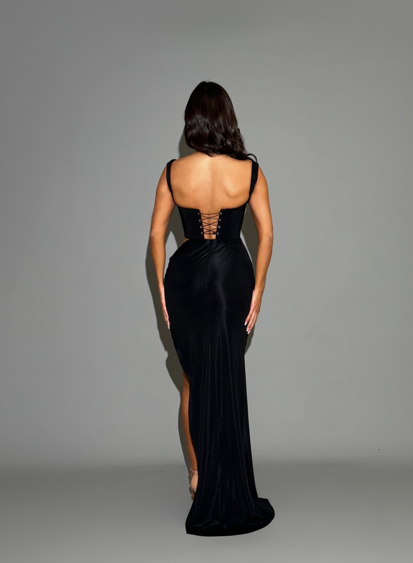 Khepri - Scoop Neck Cut-Out Fitted Dress